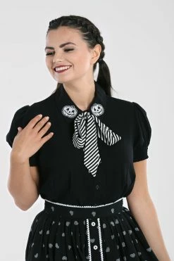 Hell Bunny Skelli Blouse 24 Hell Bunny Skelli Blouse -Timeless London Shop SkelliBlouse FR e189fedb 52ac 4660 8cd1 126bbb5c32ca 560x