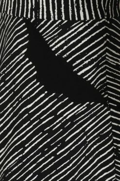 Hell Bunny Regan 50's Dress 3/4 Sleeves Bat Detail On Pockets -Timeless London Shop hlb40187 regan 50s dress blk wht 13 large 1 560x