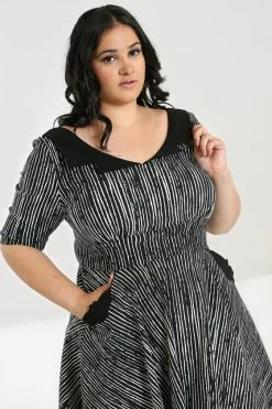 Hell Bunny Regan 50's Dress 3/4 Sleeves Bat Detail On Pockets -Timeless London Shop hlb40187p regan 50s dress black white 03 560x