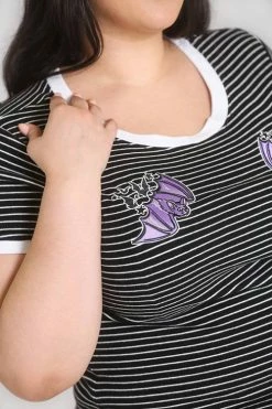 Hell Bunny Vampirina Top -Timeless London Shop hlb60005p vampirina top blk 02 560x