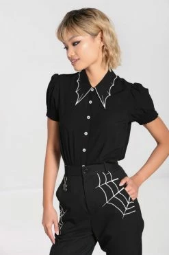 Hell Bunny Drusilla Blouse Bat Collar Detail 16 Hell Bunny Drusilla Blouse Bat Collar Detail -Timeless London Shop hlb60210 drusilla blouse blk 04 3f2775ad 46c6 4571 a055 f82d7c0760f7 560x